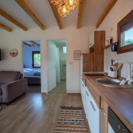 Holiday home Sweet Free Parking, Ac Visoko